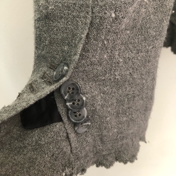 Elizabeth and James Raw Edge Wool Blend Blazer - Picture 13 of 16